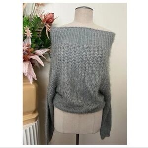 B1 - NWT NEWBURY KUSTOM gray long sleeve off shoulder sweater top Medium